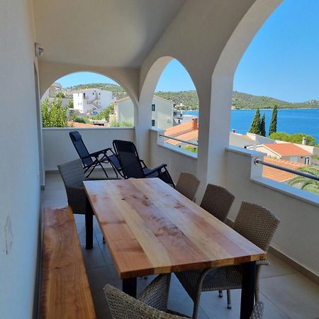 Apartmani Ana, Razanj, Rogoznica, Hrvatska روغوزنيكا المظهر الخارجي الصورة